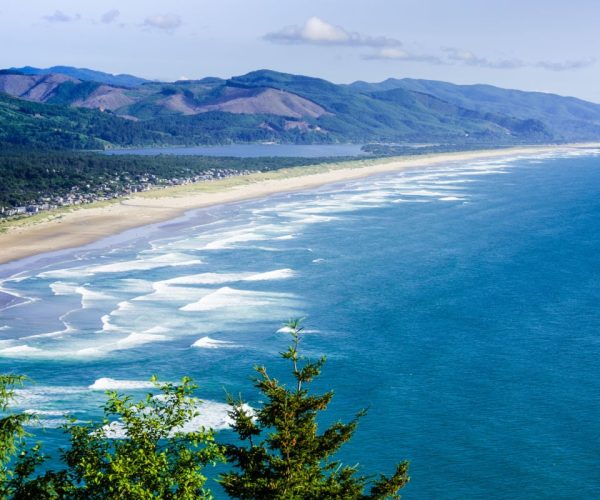 Mild Winters & Seaside Bliss: This Hidden West Coast Beach Town Is The Ultimate Relaxing Escape